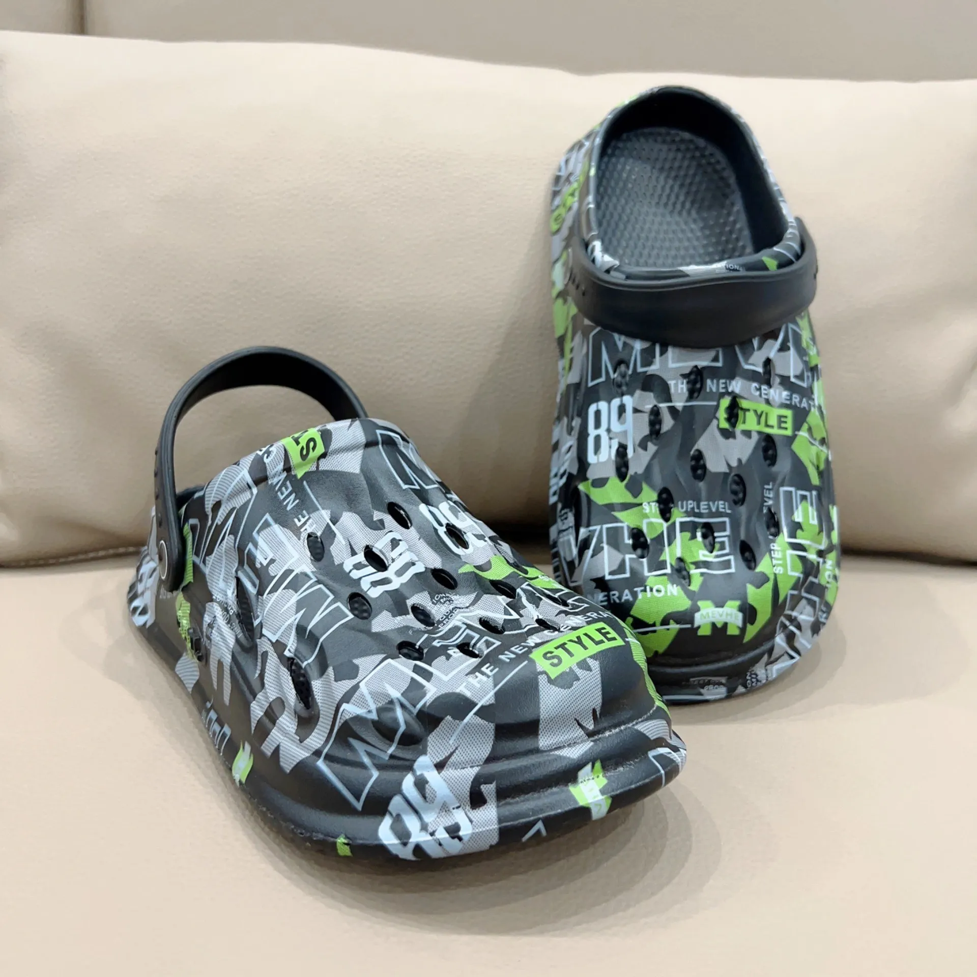 รองเท้าแตะผู้ชายไซส์ใหญ่รุ่นให - Men'S Shoes With Velcro บทวิจารณ์และราคา
